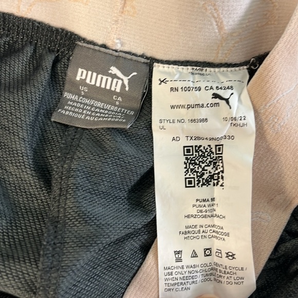 Puma Dark Grey with Pink Band Shorts & Black Puma Biker shorts lot, Girl size 5 - Picture 6 of 7